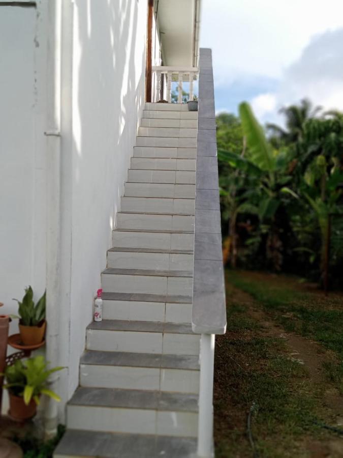 Les Forbans Selfcatering Apartment Takamaka Bagian luar foto
