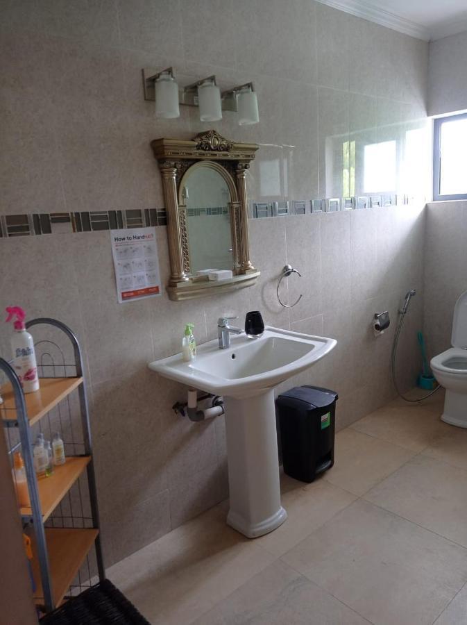 Les Forbans Selfcatering Apartment Takamaka Bagian luar foto